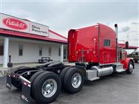 2022 Peterbilt 389