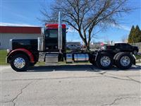 2022 Peterbilt 389