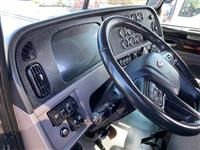2022 Peterbilt 389