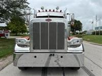 2022 Peterbilt 389