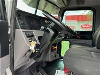 2022 Peterbilt 389