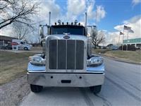 2022 Peterbilt 389