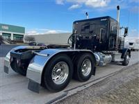 2022 Peterbilt 389