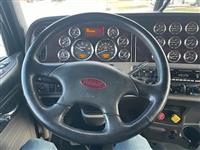 2022 Peterbilt 389