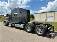 2019 Peterbilt 389