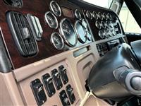 2019 Peterbilt 389