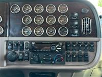 2019 Peterbilt 389