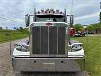 2019 Peterbilt 389