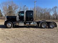 2022 Peterbilt 389