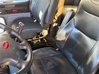 2022 Peterbilt 389