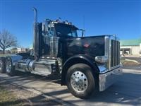 2020 Peterbilt 389
