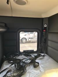 2025 Peterbilt 589