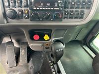 2022 Peterbilt 389