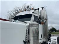 2022 Peterbilt 389