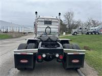 2022 Peterbilt 389