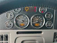 2022 Peterbilt 389