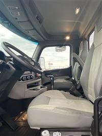 2025 Peterbilt 579