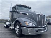 2025 Peterbilt 579