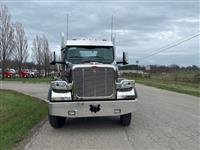 2025 Peterbilt 567