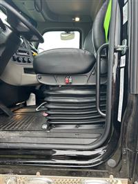 2025 Peterbilt 567