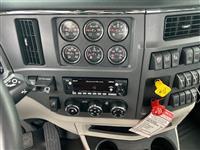 2025 Peterbilt 567