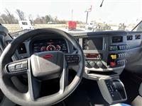 2025 Peterbilt 567