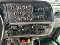 2022 Peterbilt 389