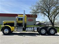 2024 Peterbilt 389