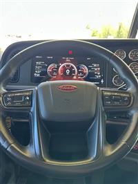 2024 Peterbilt 389