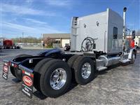 2025 Peterbilt 589