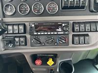 2024 Peterbilt 389