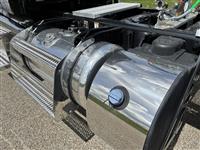 2024 Peterbilt 389