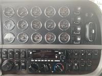2022 Peterbilt 389