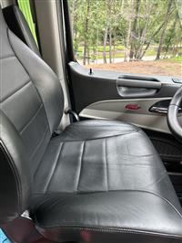 2025 Peterbilt 567