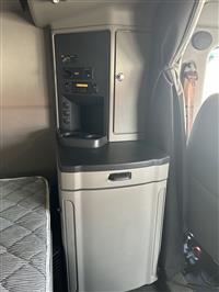 2020 Peterbilt 579
