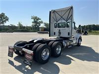 2026 Peterbilt 567