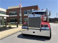 2022 Kenworth W900L
