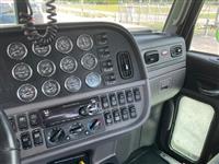 2019 Peterbilt 389
