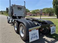 2023 Peterbilt 389