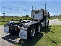 2023 Peterbilt 389
