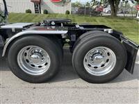 2023 Peterbilt 389