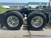 2023 Peterbilt 389