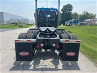 2023 Peterbilt 389