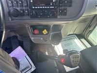 2022 Peterbilt 389