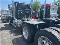 2022 Peterbilt 389