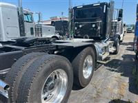 2022 Peterbilt 389
