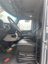 2025 Peterbilt 589