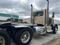 2020 Peterbilt 389