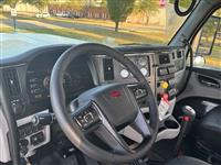 2026 Peterbilt 589