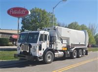 2025 Peterbilt 520